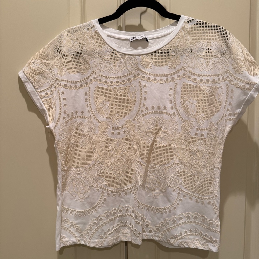 ZARA Eyelet Print Tee White Size Small